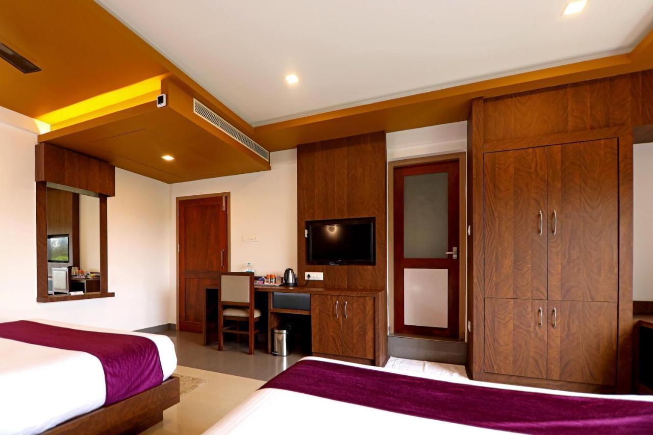 Hotel Wilton Sultan Bathery Luaran gambar
